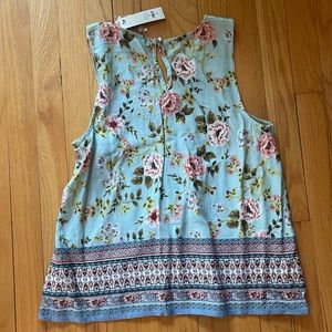 Jun & Ivy Francesca’s Tank top size small